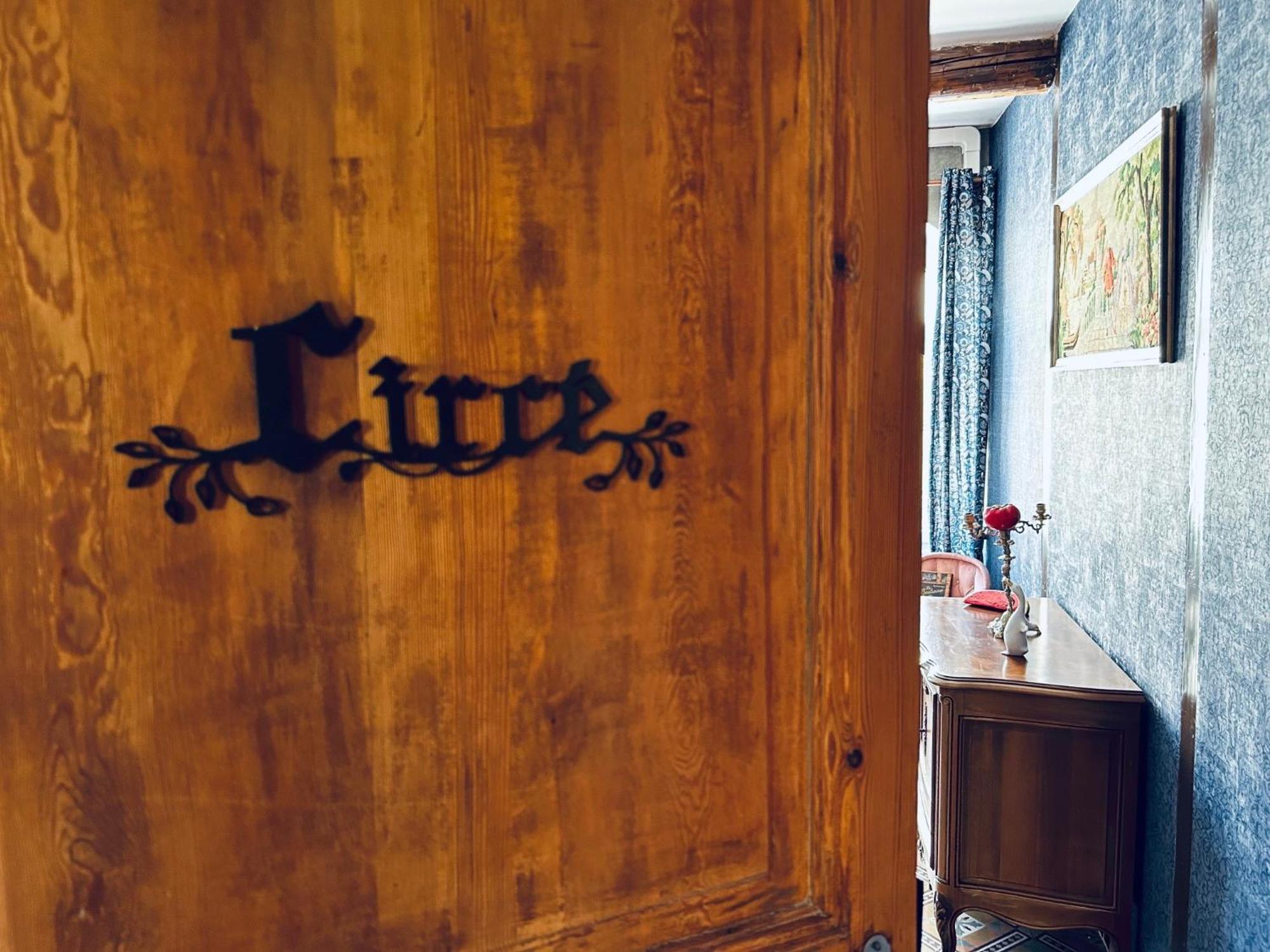 카페스탕 La Babayaga B&B 외부 사진